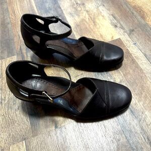 Dansko Brown Leather Mary Jane Heels Shoes Clogs 38 (7.5-8)